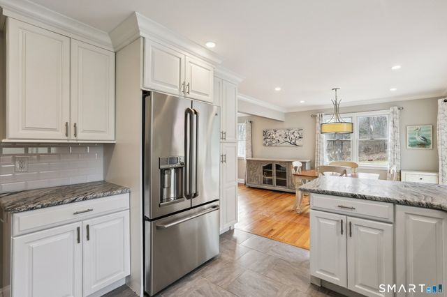 4 Candlewood Road, New Fairfield, CT 06812