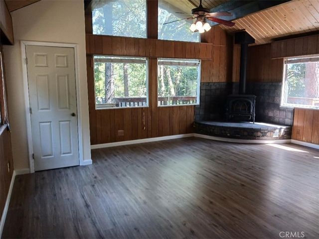 23304 Crest Forest, Crestline, CA 92325