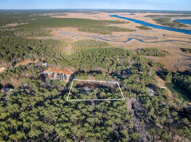 815 Yaupon Drive, Charleston, SC 29492