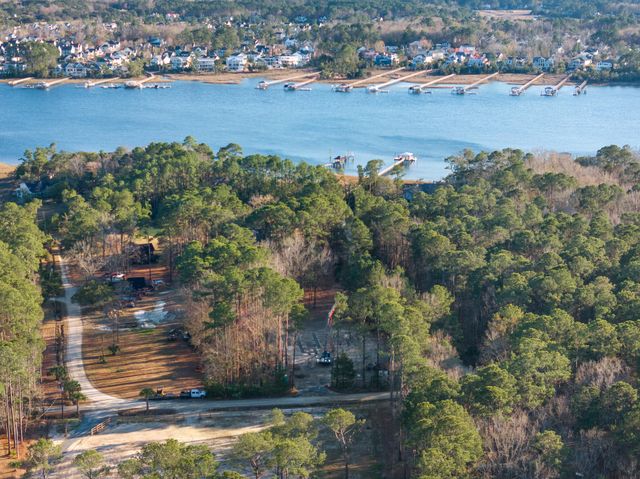 815 Yaupon Drive, Charleston, SC 29492