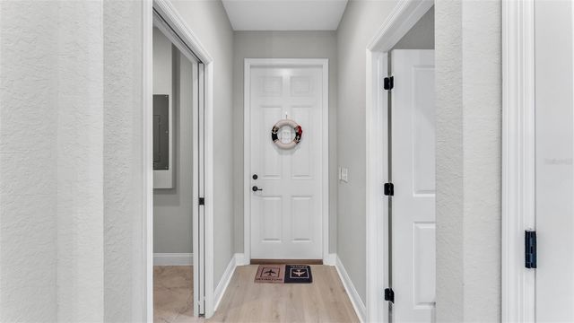 1221 KING AVENUE, Lakeland, FL 33803