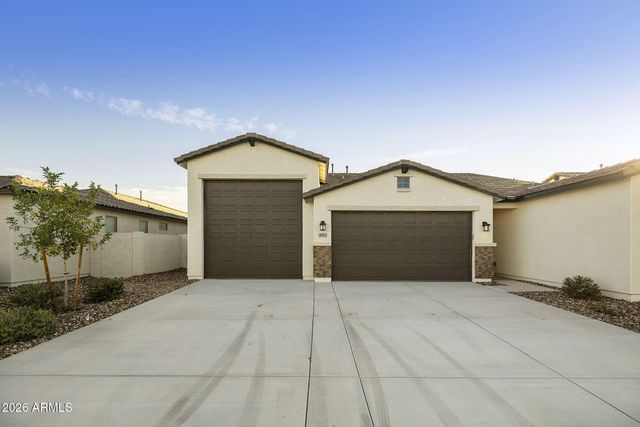 4933 W CAPISTRANO Avenue, Laveen, AZ 85339