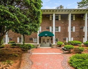 209 Great Road A4, Acton, MA 01720