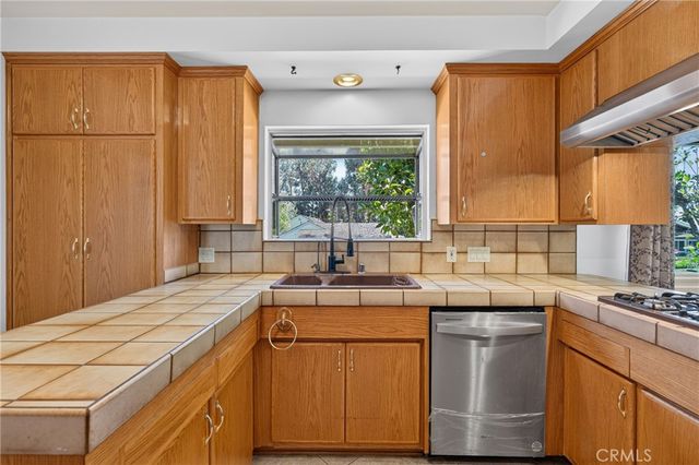 10401 Wystone Avenue, Porter Ranch, CA 91326