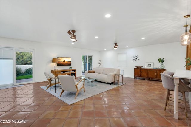 6941 E Rivercrest Road, Tucson, AZ 85750