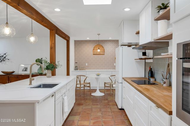 6941 E Rivercrest Road, Tucson, AZ 85750