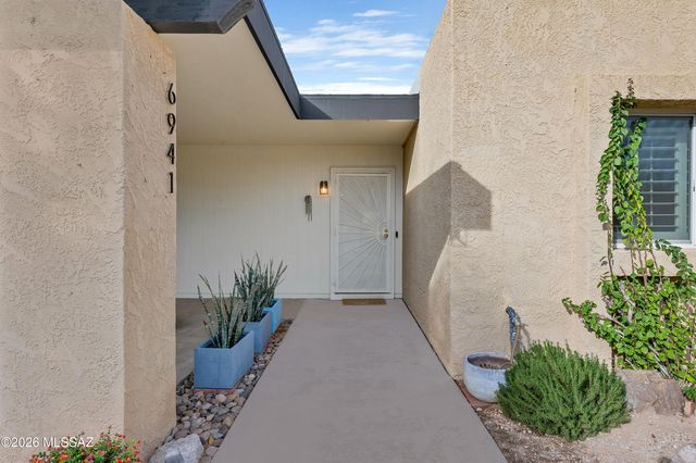 6941 E Rivercrest Road, Tucson, AZ 85750