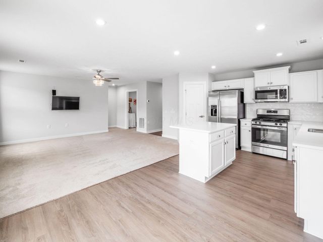 2393 McClouds Square, Marysville, OH 43040