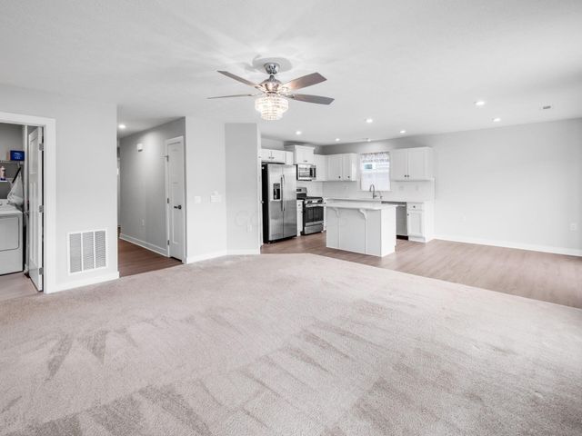 2393 McClouds Square, Marysville, OH 43040