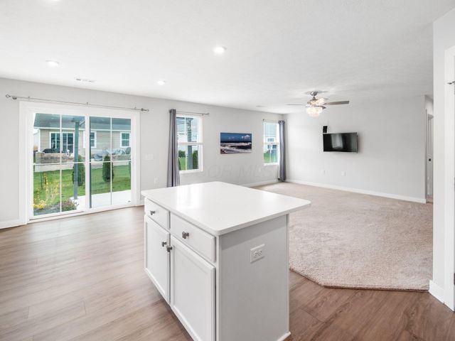 2393 McClouds Square, Marysville, OH 43040