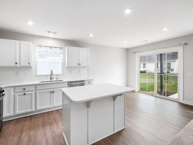 2393 McClouds Square, Marysville, OH 43040