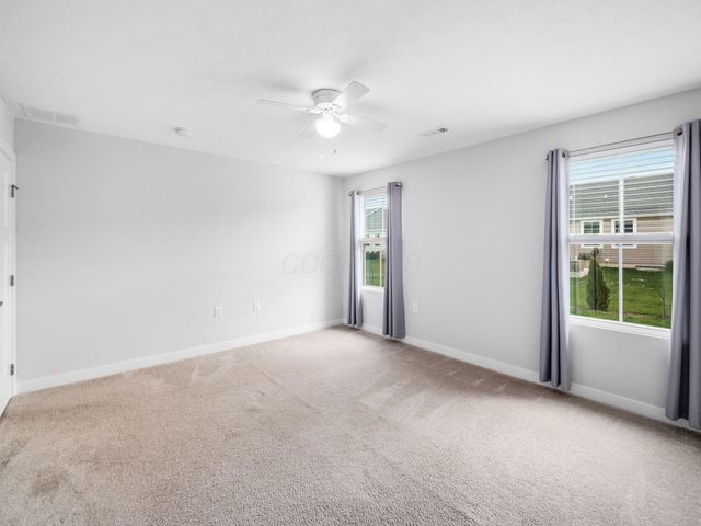 2393 McClouds Square, Marysville, OH 43040