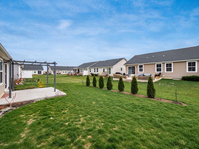 2393 McClouds Square, Marysville, OH 43040