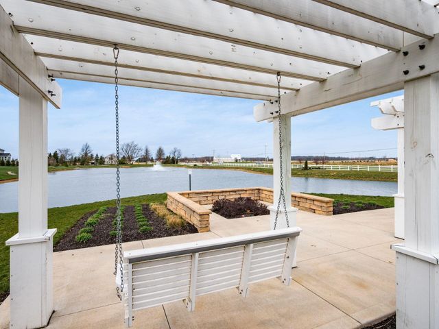 2393 McClouds Square, Marysville, OH 43040