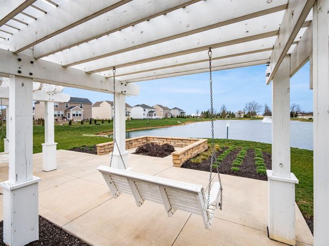 2393 McClouds Square, Marysville, OH 43040