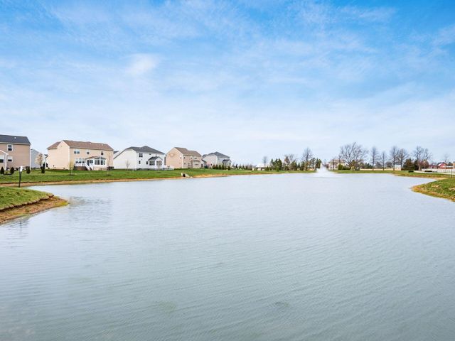 2393 McClouds Square, Marysville, OH 43040