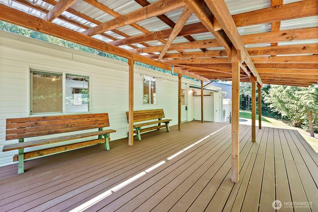 6677 SE Sedgwick Road, Port Orchard, WA 98366