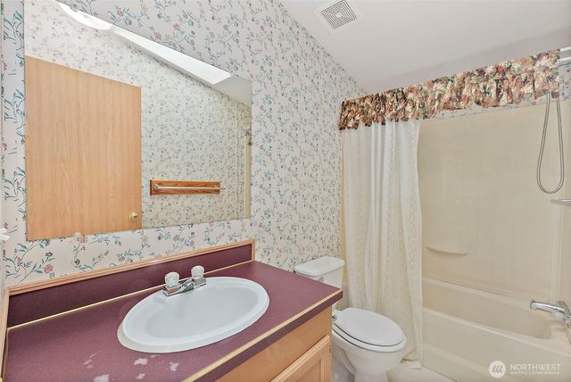 6677 SE Sedgwick Road, Port Orchard, WA 98366