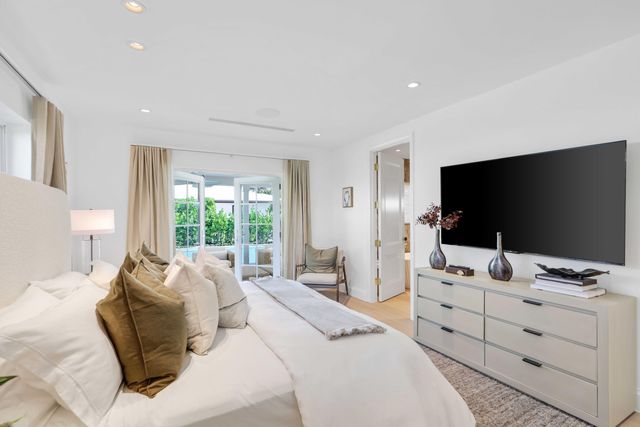 257 Via Linda, Palm Beach, FL 33480