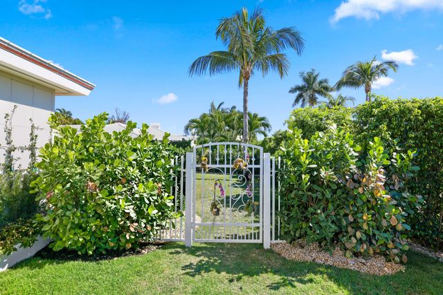 257 Via Linda, Palm Beach, FL 33480