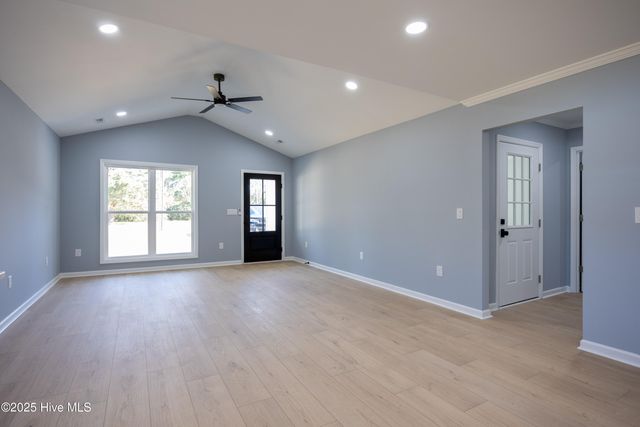 304 S West Street, Roseboro, NC 28382