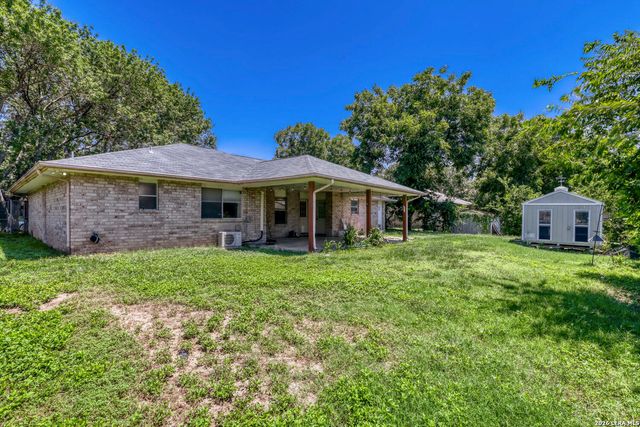 9210 SHADOW LAWN CIR, Converse, TX 78109