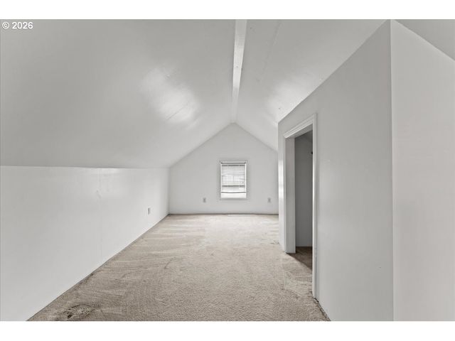 5926 Ne GOING St, Portland, OR 97218