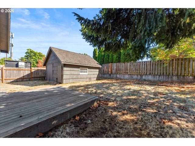 5926 Ne GOING St, Portland, OR 97218