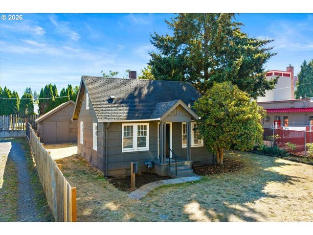 5926 Ne GOING St, Portland, OR 97218