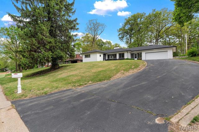 7308 Shiloh Lane, Affton, MO 63123