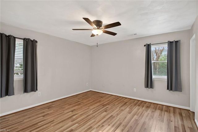 3017 Guenevere DR, Chesapeake, VA 23323