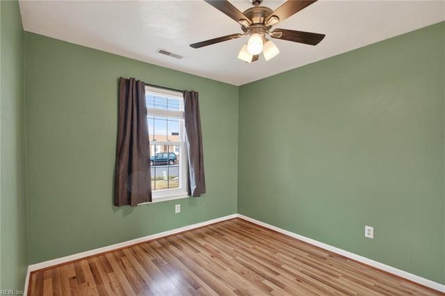 3017 Guenevere DR, Chesapeake, VA 23323