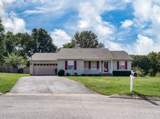 2108 Carrie Ct, Columbia, TN 38401