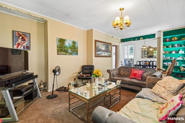 20 Nassau, North Haledon, NJ 07508