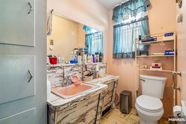 20 Nassau, North Haledon, NJ 07508