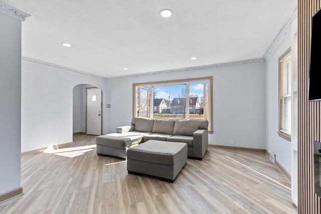 3739 N 58th BOULEVARD, Milwaukee, WI 53216