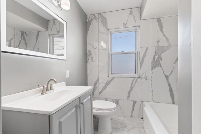 3739 N 58th BOULEVARD, Milwaukee, WI 53216