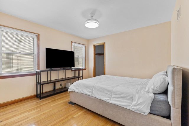 3739 N 58th BOULEVARD, Milwaukee, WI 53216