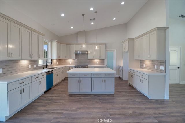 14785 Tiger Tail Road, Apple Valley, CA 92307