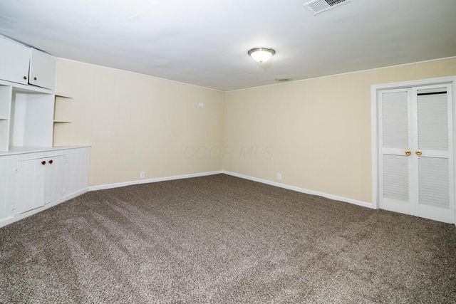 557 Simbury Street, Columbus, OH 43228