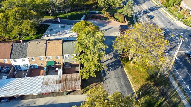 557 Simbury Street, Columbus, OH 43228