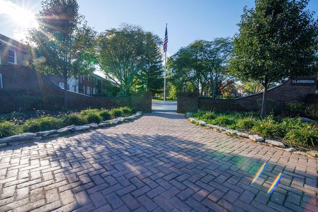 557 Simbury Street, Columbus, OH 43228