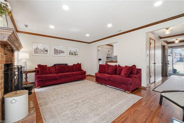 851 Sommerville CRES, Chesapeake, VA 23320