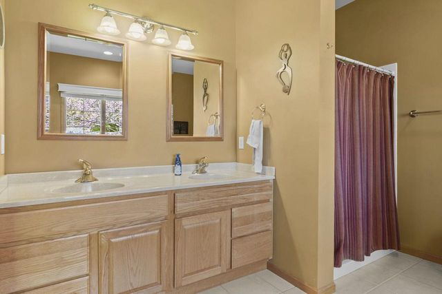 405 Lindsay Way, Cottage Grove, WI 53527