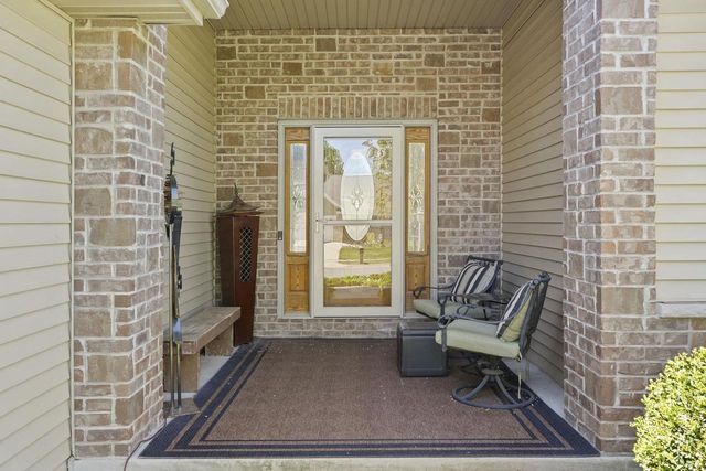 405 Lindsay Way, Cottage Grove, WI 53527