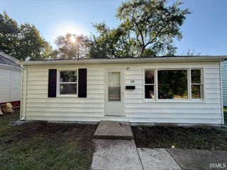 209 Hendricks Street, Mishawaka, IN 46544
