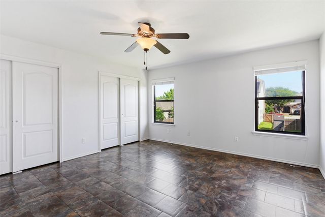 602 Yosemite TRL, Taylor, TX 76574