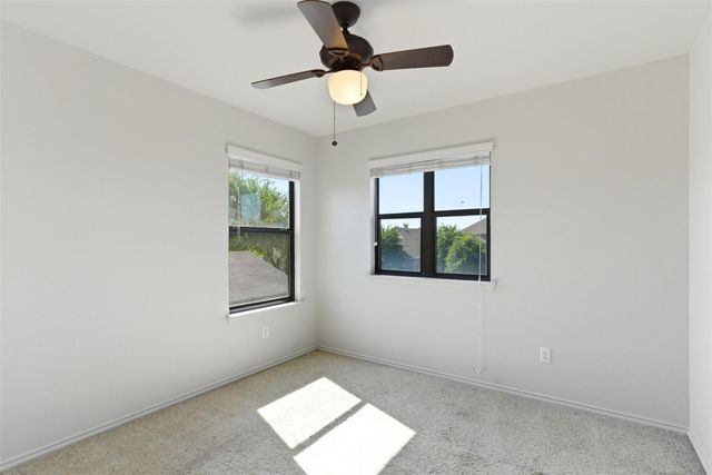 602 Yosemite TRL, Taylor, TX 76574