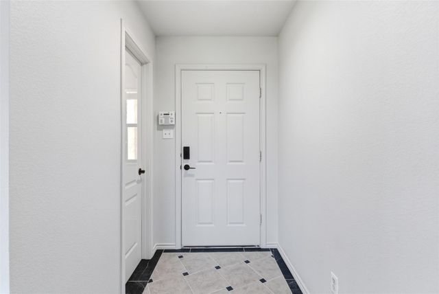602 Yosemite TRL, Taylor, TX 76574
