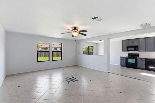 602 Yosemite TRL, Taylor, TX 76574